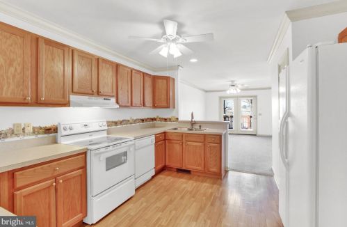 142 Furlong Way, Red Lion PA 17356-8775 exterior