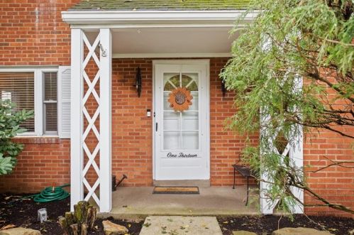 113 Morewood Rd, Glenshaw, PA 15116-2044