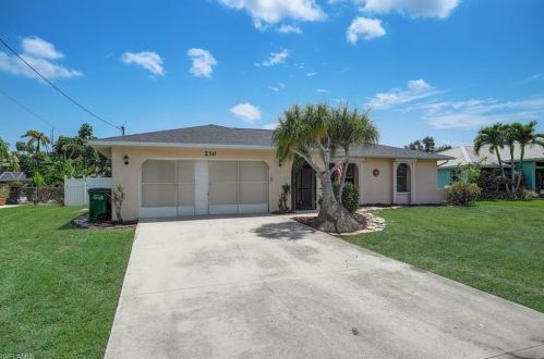 230 43rd Ter, Cape Coral FL  33904-8425 exterior