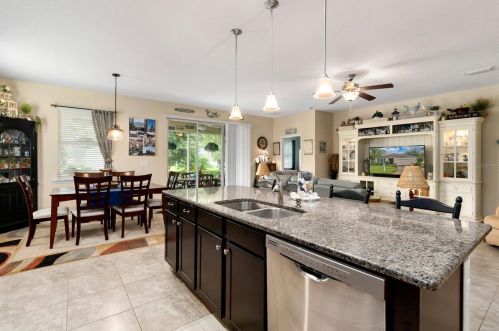11254 Mollymawk Ct, New Port Richey, FL 34654-5068