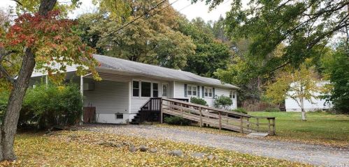 2 Beverly Ln, Washingtonville NY  10992-1420 exterior