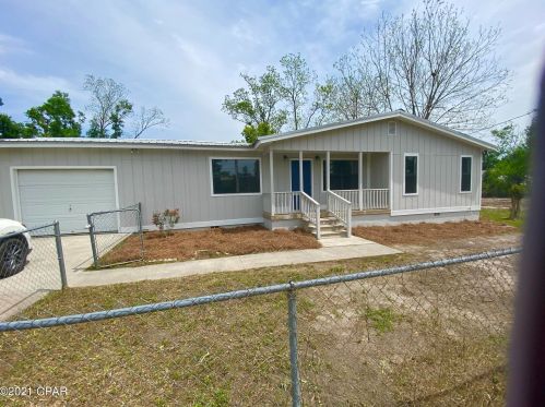 2078 Church St, Marianna FL  32448-2587 exterior