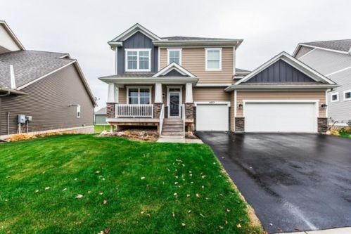 4077 Holasek Path, Chaska MN  55318-4001 exterior