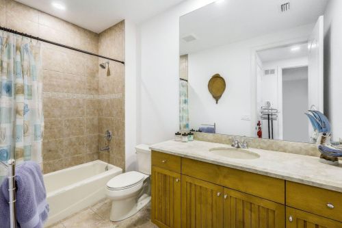 350 Gumbo Limbo Ln, Marco Island FL  34145-1865 exterior