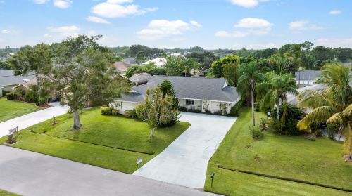 4619 Gastonia St, Fort Pierce, FL 34983-1330