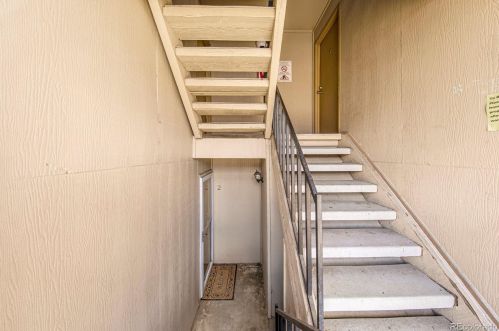 5995 Hampden Ave, Denver CO  80227-5417 exterior