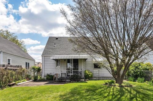 967 Ella St, Bridgeville PA  15017-2542 exterior