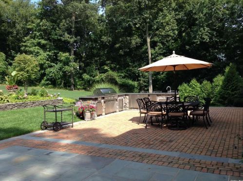 33 Farmstead Ln, Muttontown NY  11545-2601 exterior