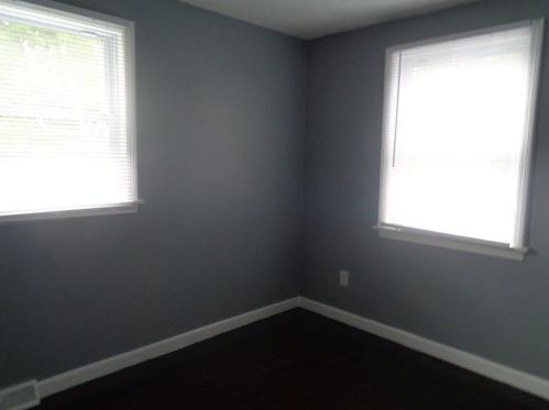 47 Arrow Ave, Warwick RI  02886-5101 exterior