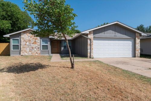 606 Elderberry Cv, Austin TX  78745-6517 exterior