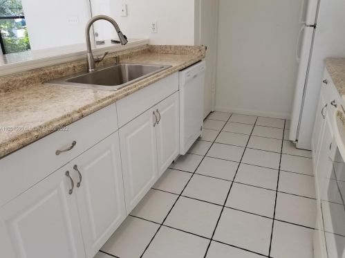 1310 20th Ave, Vero Beach FL  32962-6159 exterior