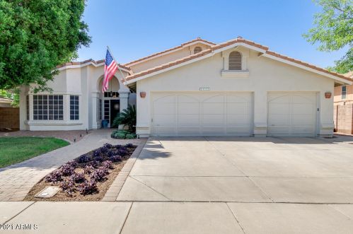 2811 Kent Dr, Chandler, AZ 85224-3905