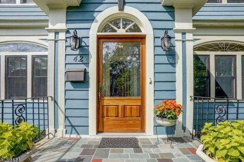 42 Warren Ct, South Orange, NJ 07079-2336