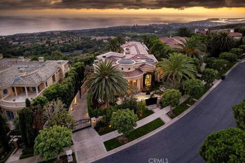 14 Channel Vis, Newport Beach, CA 92657-1807