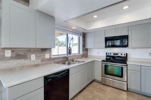 2109 Tyson St, Chandler, AZ 85224-4225