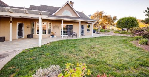 10956 Calle Oro Verde, Valley Center CA  92082-4201 exterior