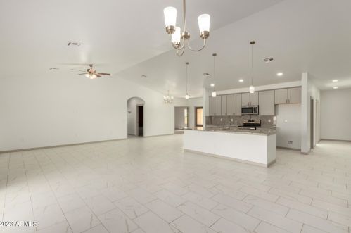 9897 Burris Rd, Casa Grande AZ  85193-8255 exterior