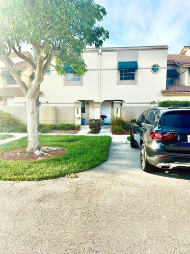 6663 Via Regina, Boca Raton FL  33433-3954 exterior