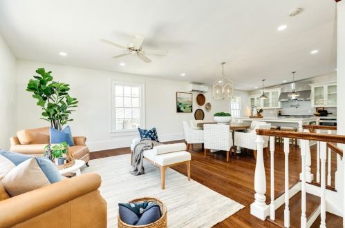 1804 37 St, Galveston TX 77550-6726 exterior