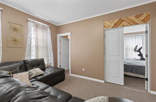 1328 Oklahoma Ave, Milwaukee, WI 53207-2457