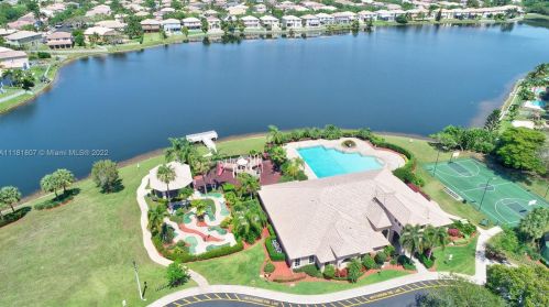 2053 149th Ave, Hollywood FL 33027-4340 exterior