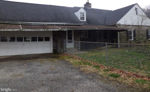 1111 Oak St, Norristown, PA 19401-4244