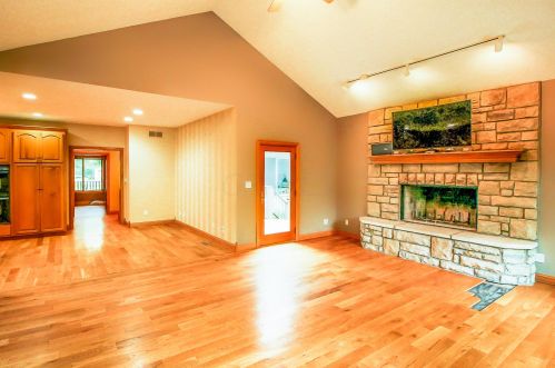 7217 Stahl Rd, Orient, OH 43146-9601