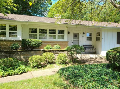 1440 Fairview Ave, Sugar Grove Lake, OH 44833-1346