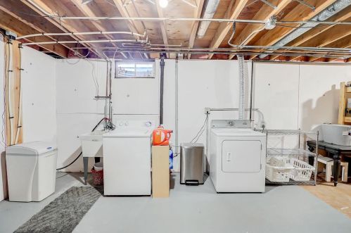 2506 Westbrook Ln, Madison WI  53711-4169 exterior