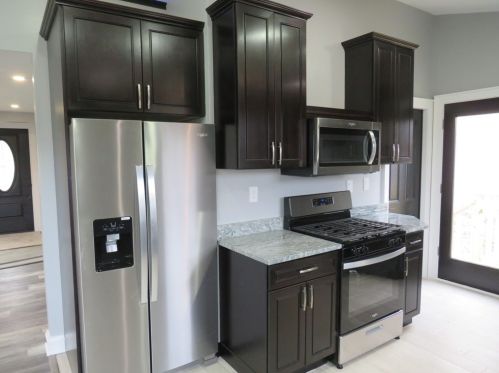 4607 Clubvue Dr, Pittsburgh PA  15236-4803 exterior