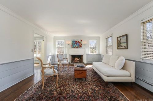 63 Long Meadow Hill Rd, Brookfield Center, CT 06804-1340