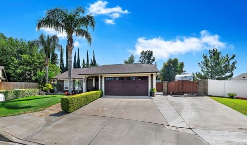 6049 Laura Ln, San Bernardino, CA 92407-2237