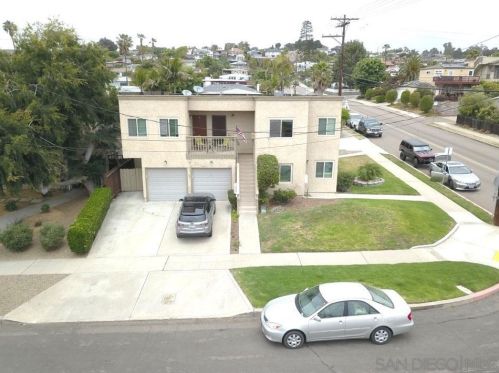 1676 Chalcedony St, San Diego CA 92109-3115 exterior