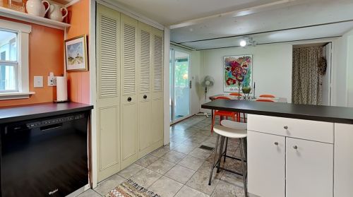 328 Mohican Trl, Mercer PA  16137-9333 exterior