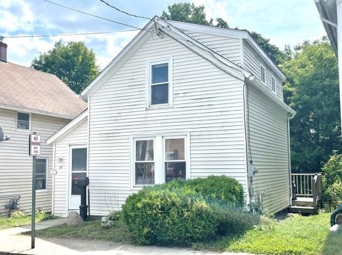 14 Bolles St, Putnam, CT 06260-1602