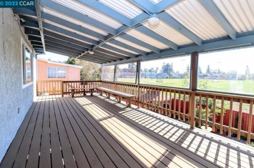 18351 Via Jose, San Lorenzo CA  94580-3063 exterior