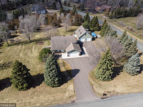 774 Aldro Ln, Hudson, WI 54016-7801