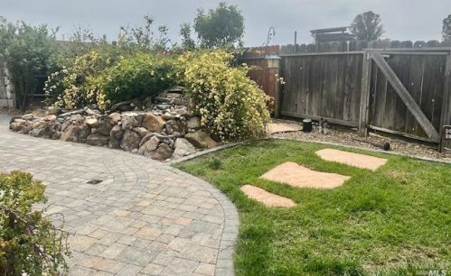 7 Rolling Place Ct, Rio Vista CA  94571-1445 exterior