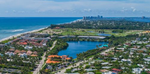 440 Apollo Dr, West Palm Beach FL  33408-2004 exterior