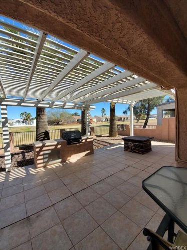 2005 Desert Palms Dr, Bullhead City AZ  86426-8848 exterior