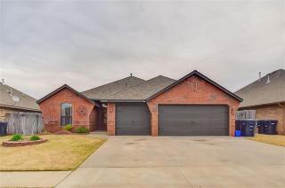 4900 Doe Run Dr, Yukon, OK 73099-2349