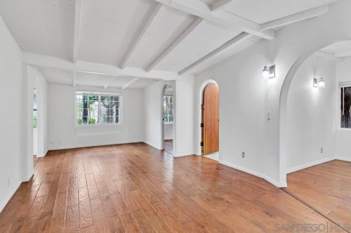 232 Rios Ave, Solana Beach CA  92075-1240 exterior