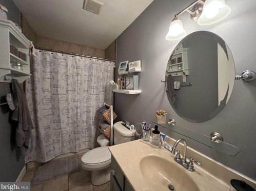 1459 Chambers St, Trenton NJ  08610-5807 exterior