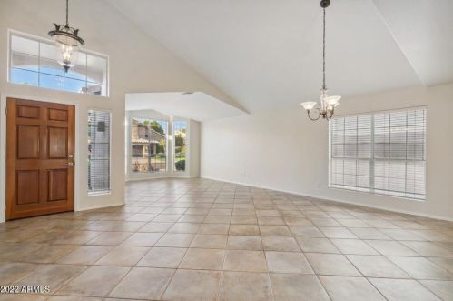 5321 Linda Ln, Chandler, AZ 85226-1914