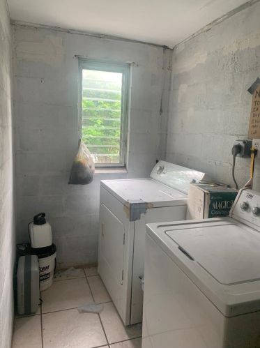 927 Hacienda Ct, Orlando FL  32808-7019 exterior