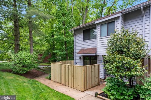 1980 Winterport Cluster, Herndon, VA 20191-3650