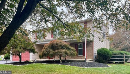 1586 Bromley Dr, Harleysville, PA 19438-3056