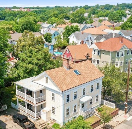 60 Zone St, Providence, RI 02908-4841