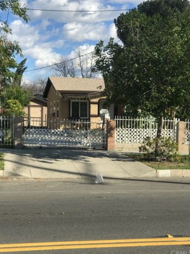 1131 Sierra Way, San Bernardino, CA 92410-3637