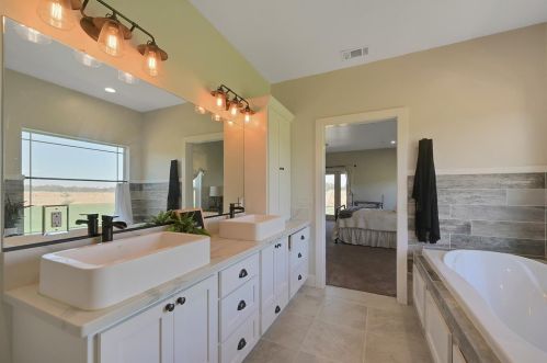 301 Sunnybrook Ln, Oroville CA  95965-8101 exterior